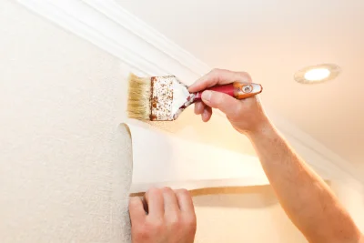 Pose de papier peint à Montpensier — revêtements muraux et toiles de verre